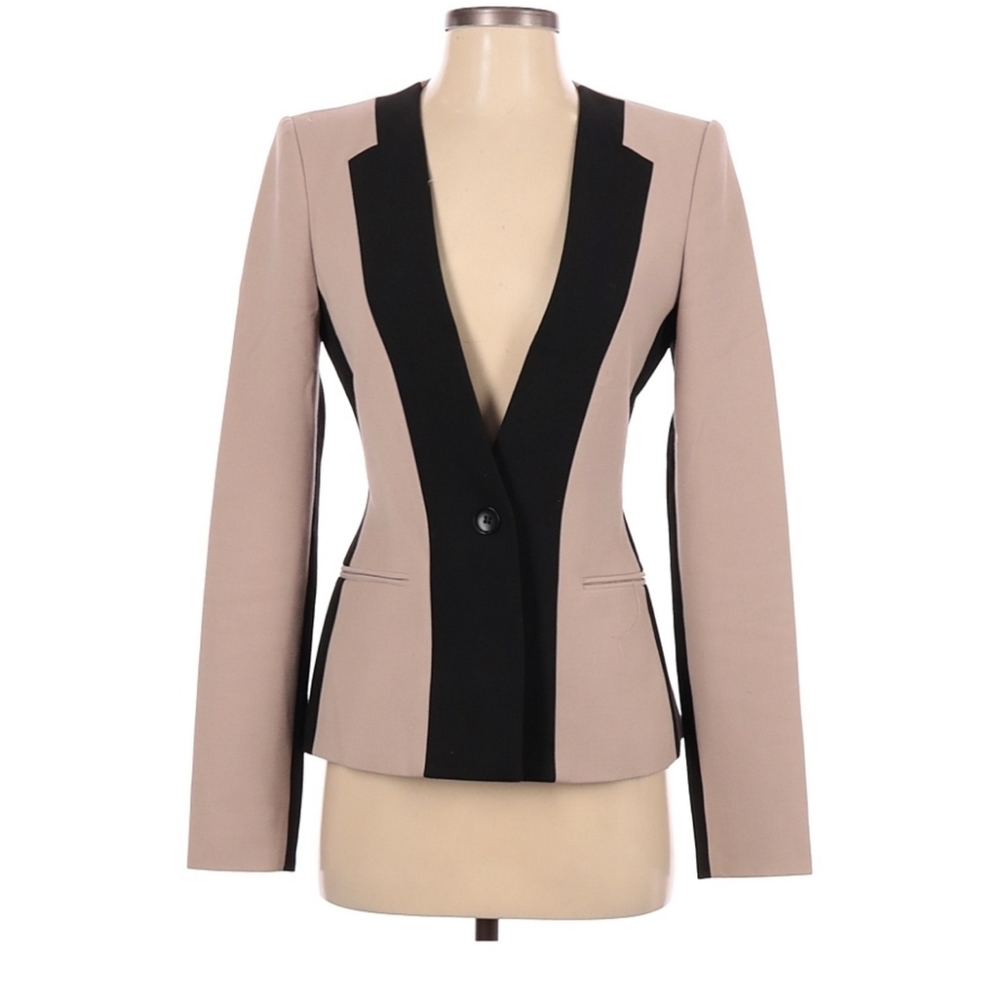 Bcbgmaxazria blazer size XS black tan